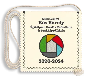 Polifilc alapon Iskolacímerrel hímzett Ballagási tarisznya, pamut zsinórral - Kós Károly Technikum és Szakképző Iskola, Miskolc