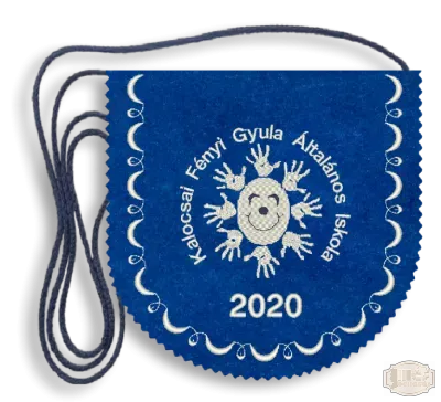 Polifilc alapon Iskolacímerrel hímzett Ballagási tarisznya, pamut zsinórral - Kalocsai Fényi Gyula Ált. Isk. - Kalocsa