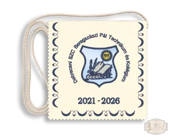 Ballagási tarisznya Polifilc alapon Iskolacímerrel hímzett Beregszászi - Debrecen