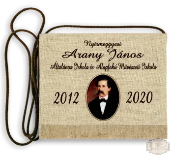 Vászon iskola logós festett Ballagási tarisznya - Arany János Általános Iskola és Művészeti Iskola - Nyíremeggyes